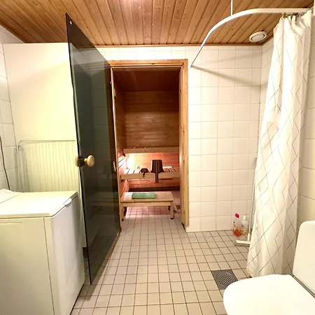 Warm And Cozy One-bedroom & Sauna Apartamento